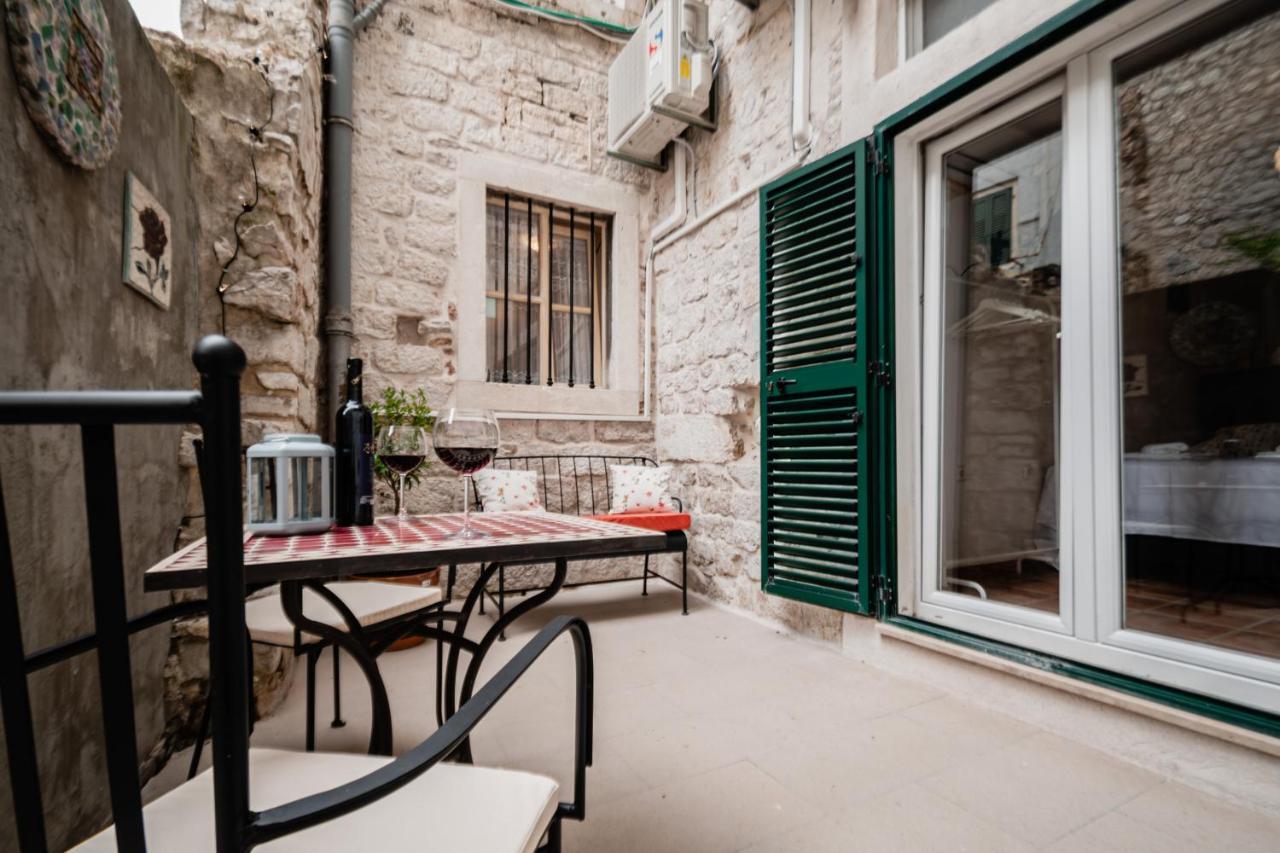 Lito Apartments Шибеник Экстерьер фото